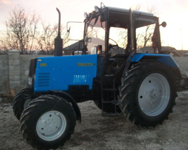Купить трактор Беларус-952, цены