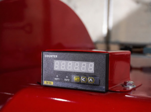 Прицепной дизельный измельчитель веток с двигателем 50 л.с. | DH-50 с гидроподачей