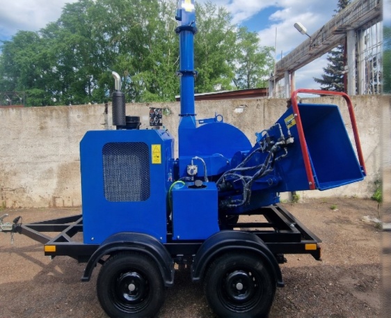 Прицепной дизельный измельчитель веток с двигателем 80 л.с. | DH-80 с гидроподачей