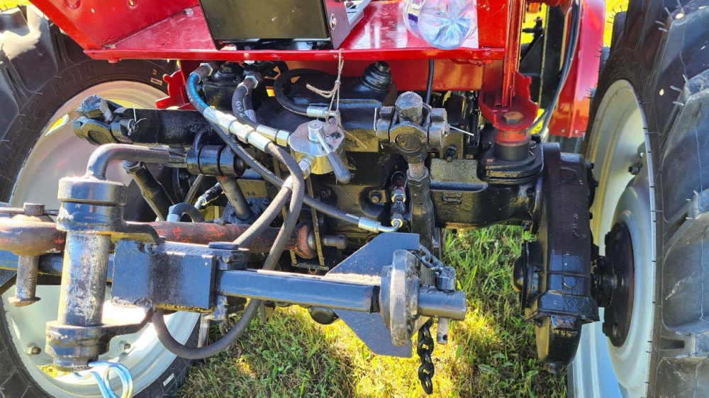 Погрузчик  ПКУ-0,5  ( четыре цилиндра) на трактор Т25 с ковшом фронтальнм V=0.25м3 L=1500мм 