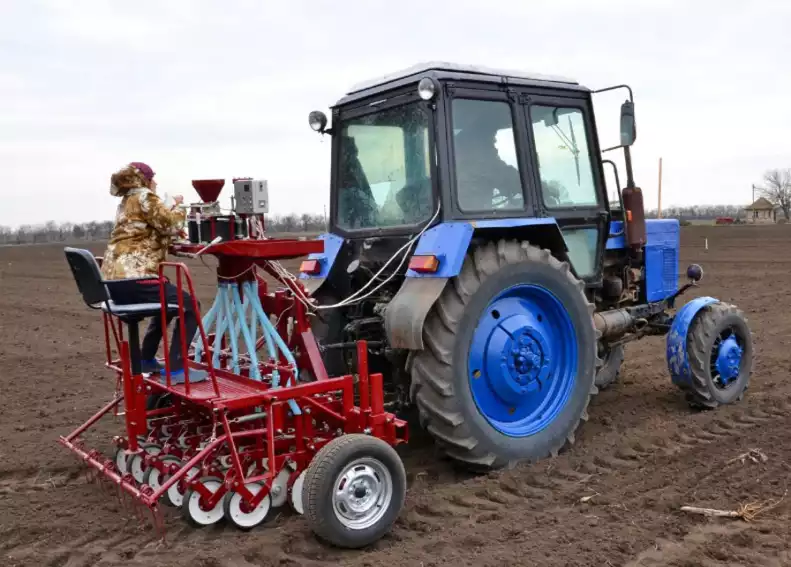 Сеялка Клен-1.5 селекционная порционная