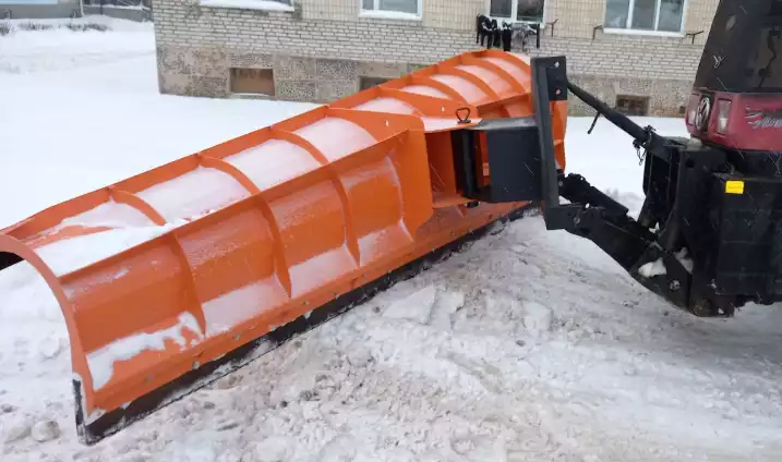 Снегоочистительный передний скоростной отвал на трактор "Беларус-3022/3522" - отвал снежный ОССТ-3,4