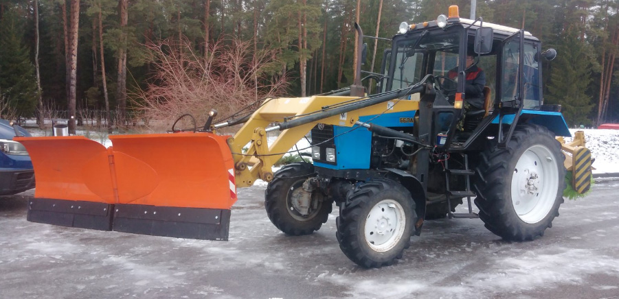 Снегоуборочный гидроповоротный отвал Бабочка для фронтальных погрузчиков (на КУН) МТЗ