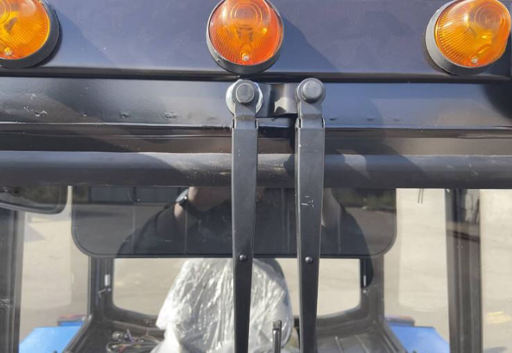 Унифицированная кабина для с/х тракторов МТЗ-80/82 типа МК 80-67000010 (с сиденьем, отопителем и щитком) Новая