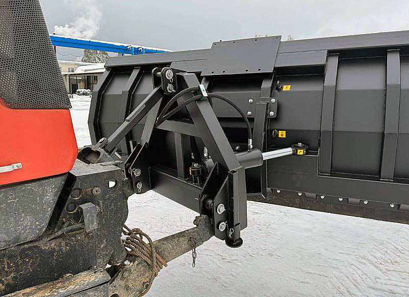 Отвал гидроповоротный коммунальный ОГК-3,0Б на трактор "Беларус-3022/3522"