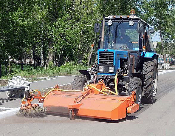 Передняя щетка c бункером ЩФС 2.0 Г (ГУ) сис. увлж. на 500 л