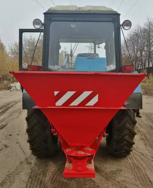 Пескоразбрасыватель РН-1.3