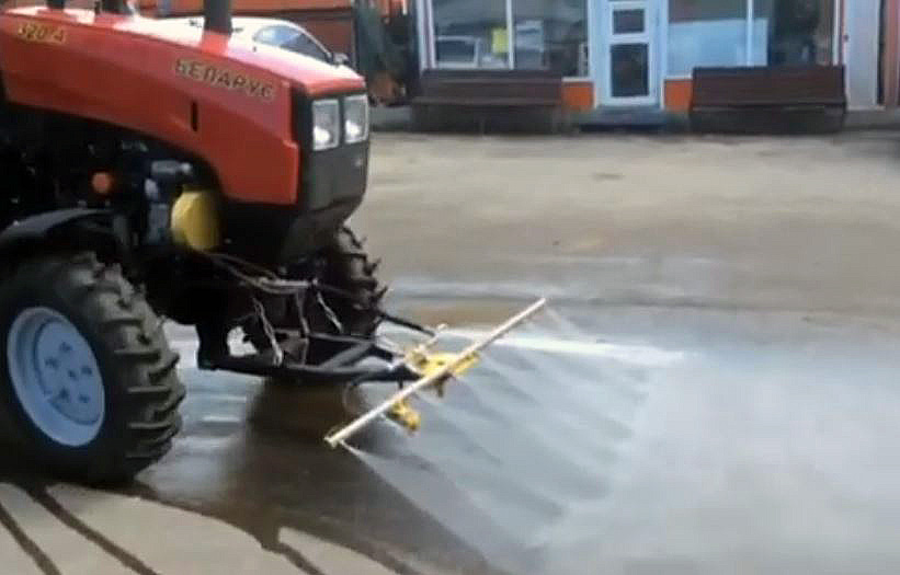 Прицеп к трактору ПККД-20 с поливомоечным оборудованием высокого давления