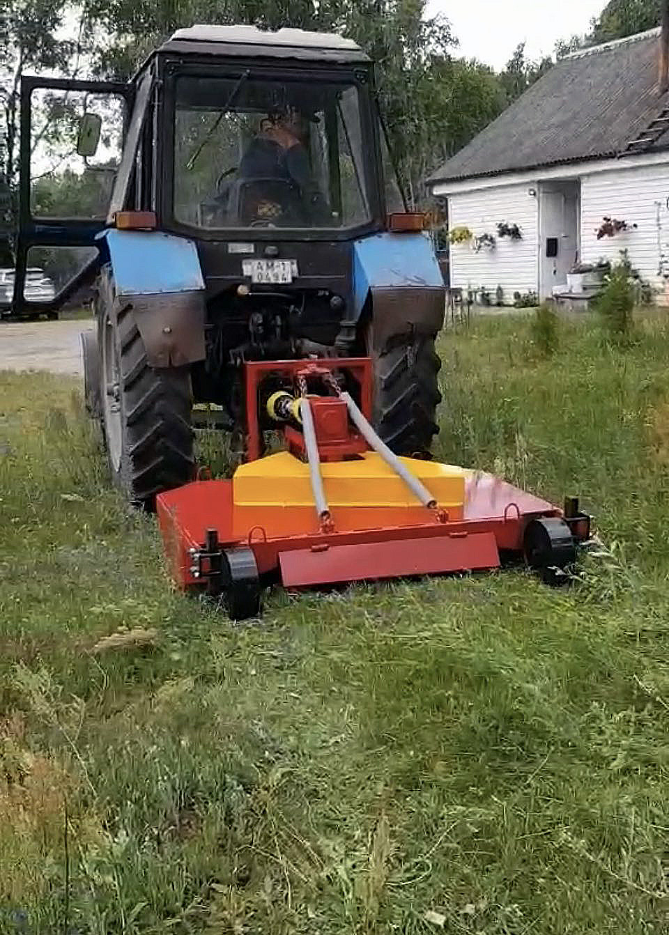 Косилка-измельчитель КРС-2