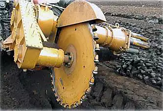 Машина для добычи кускового торфа КТД-1