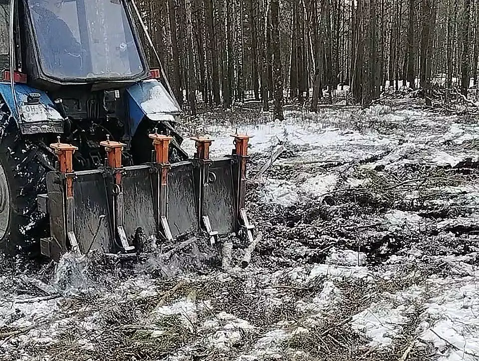Грабли-толкатель лесные  на заднюю навеску трактора «Беларус-1221,3»