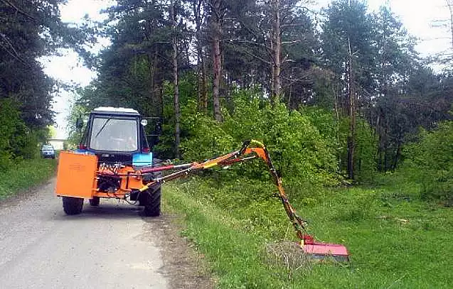 Косилка  кусторез ЕМ-1,3.00.00.000-01 с головкой, режущей /с гидроприводом/