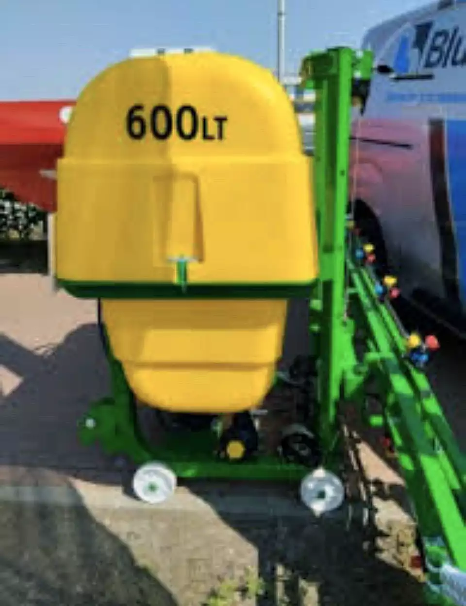 Опрыскиватель навесной Badilli ARР600LT/12м