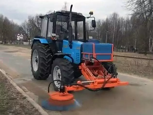 Щётка лотковая БЛ-900 с системой орошения