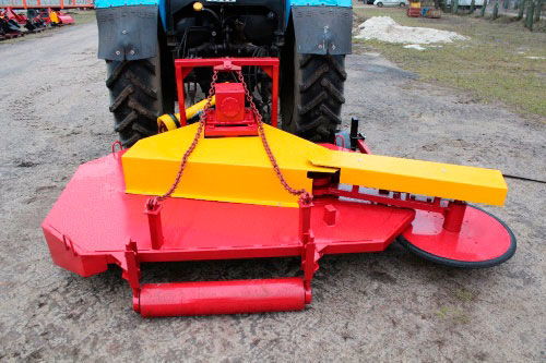 Косилка-измельчитель КРС-2-06 с боковым механизмом