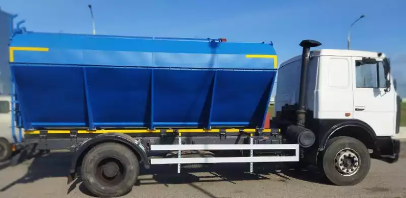 Загрузчик сухих кормов ЗСК-18 на базе МАЗа -5336