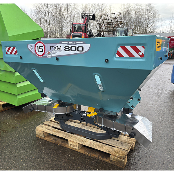 Разбрасыватель удобрений РУМ-800 усиленный с садовой приставкой тентованный