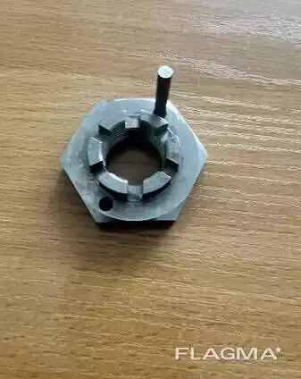 КЕТО-55 Гайка гидромотора