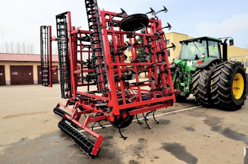 Культиватор универсальный КПМ-12 с пружинно-катковой приставкой