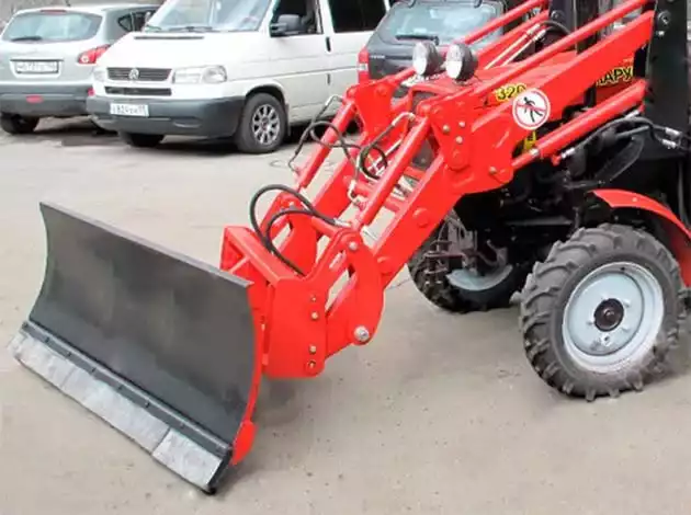 Отвал коммунальный гидроповоротный (ПМГ-321)