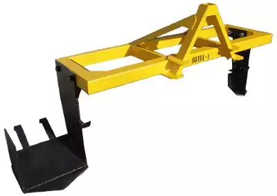 Плуг выкопочный навесной ВПН–1 с навеской под автосцепку СА-1 (МТЗ-82)