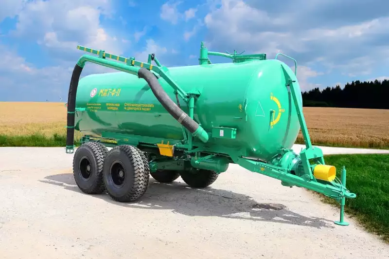 Машина для внесения жидких органических удобрений МЖТ-Ф-11