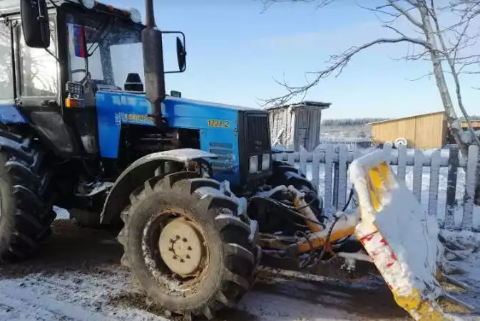 Корчеватель пней навесной на трактор