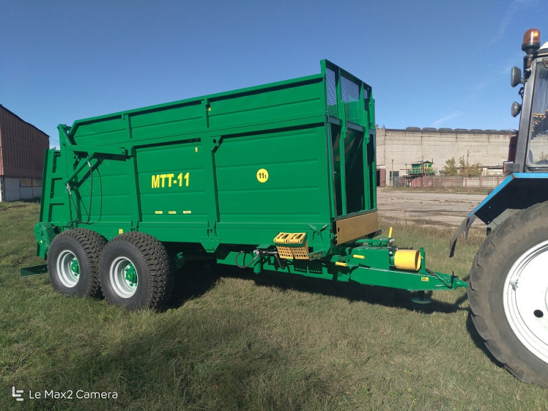 Машина для внесения твердых органических удобрений МТТ-11