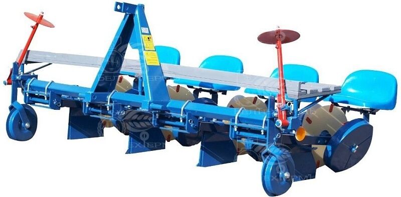 Рассадопосадочная машина четырёхрядная
