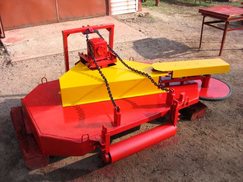 Косилка-измельчитель КРС-1,7-06 с боковым механизмом