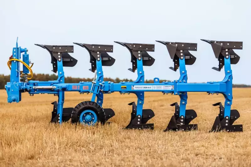 Плуг оборотный навесной PERESVET ПОН-4+1