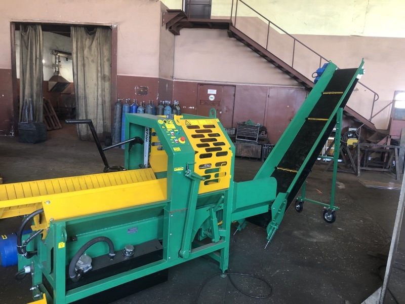 Дровокольная линия Установка раскряжевочная дровокольная МТС-208