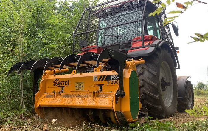 Лесной Мульчер FX T-2000 с фиксирующими молотками и гидравлической толкающей рамой