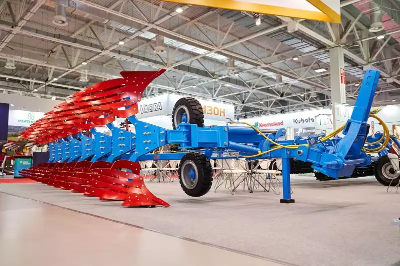 Плуг оборотный полунавесной PERESVET ППО-8-35