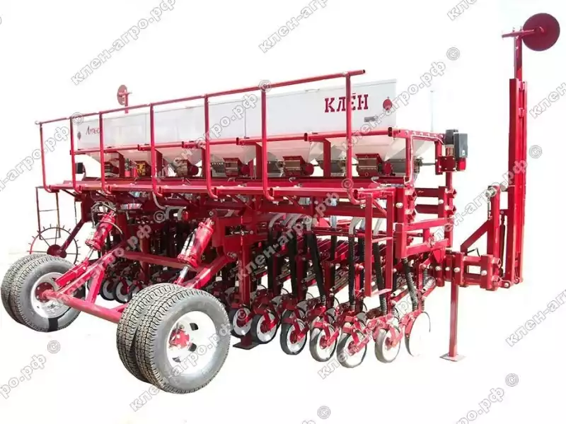 Сеялка Клен зернотравяная прицепная