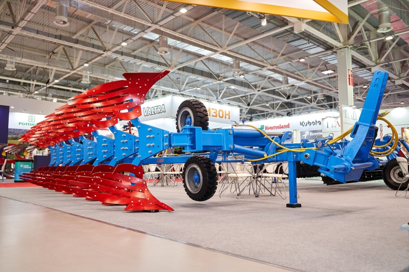 Плуг оборотный полунавесной PERESVET ППО-8-35