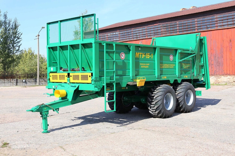 Машина для внесения твердых органических удобрений МТУ-15