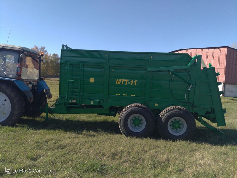 Машина для внесения твердых органических удобрений МТТ-11