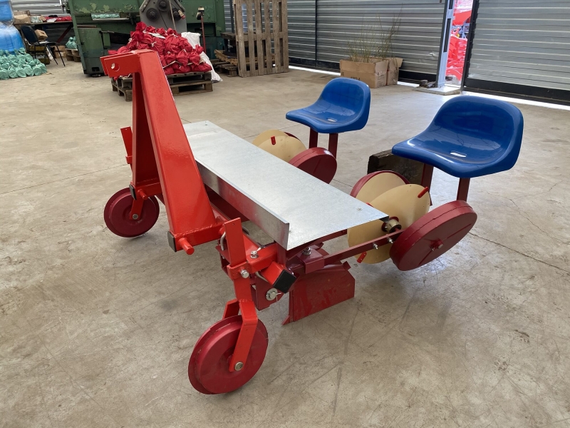 Рассадопосадочная машина двухрядная