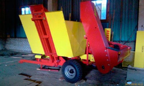 Двухрядный кукурузоуборочный комбайн