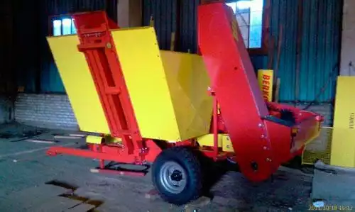 Двухрядный кукурузоуборочный комбайн