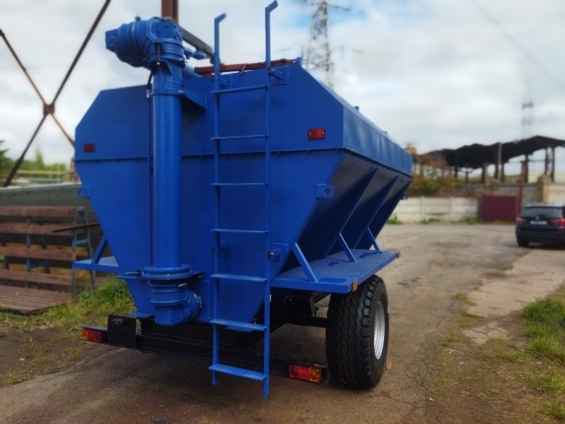 Загрузчик сухих кормов прицепной ЗСК-10П