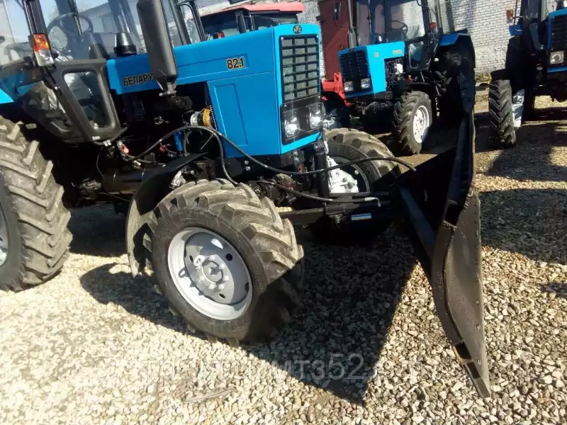 Отвал двухсторонний универсальный гидроповоротный ОДУ-2,4-01