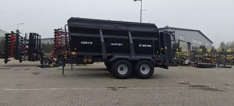 Разбрасыватель твердых удобрений N267 Hornet