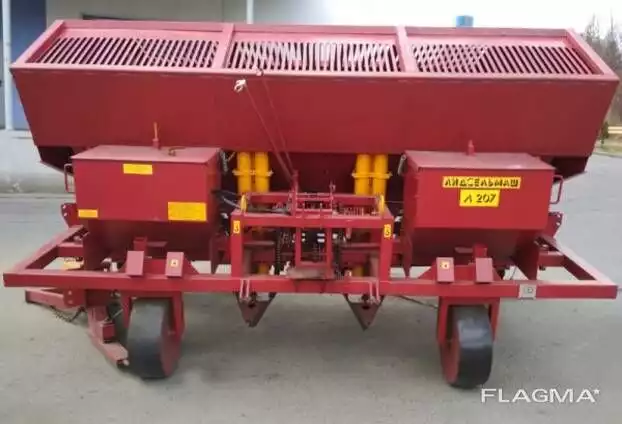 Картофелесажалка Л-207