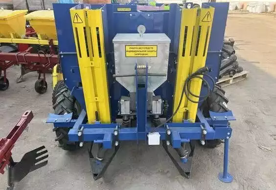 Картофелесажалка навесная КСМ-2Н (с туками)