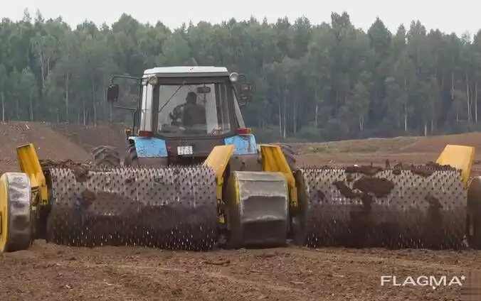 Машина для сбора мелких пней МПТ 22-1З