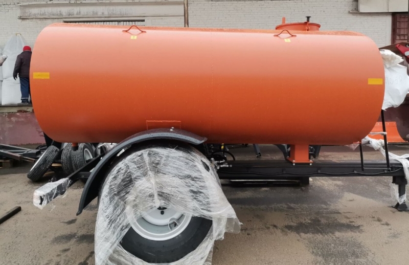 Машина поливомоечная на трак-торном прицепе модели ПО-5,0