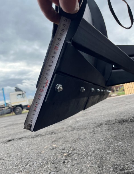 Отвал коммунальный ОК-2,5 механический поворот