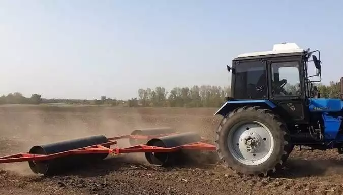 Каток водоналивной прицепной КВНП-6 (720)